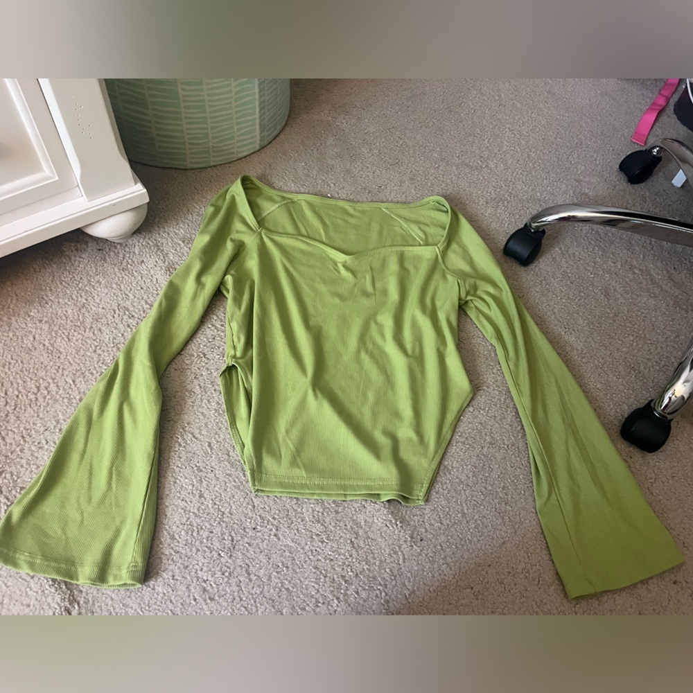 Green Long Sleeve top